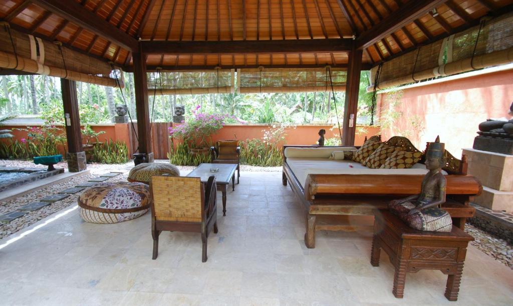 Puri Mas Spa Resort Mangsit Exterior photo