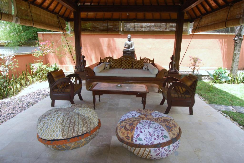 Puri Mas Spa Resort Mangsit Exterior photo